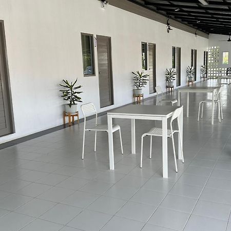 Juni House Chumphon B&B 외부 사진