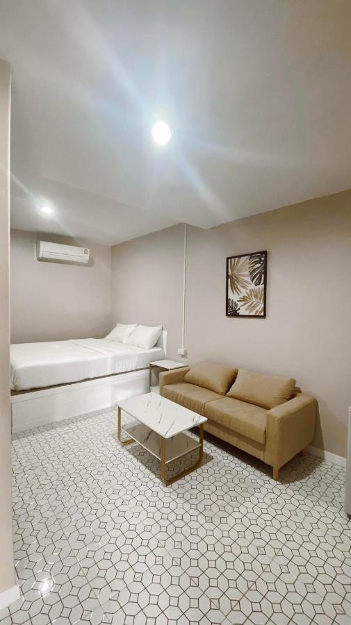 Juni House Chumphon B&B 외부 사진