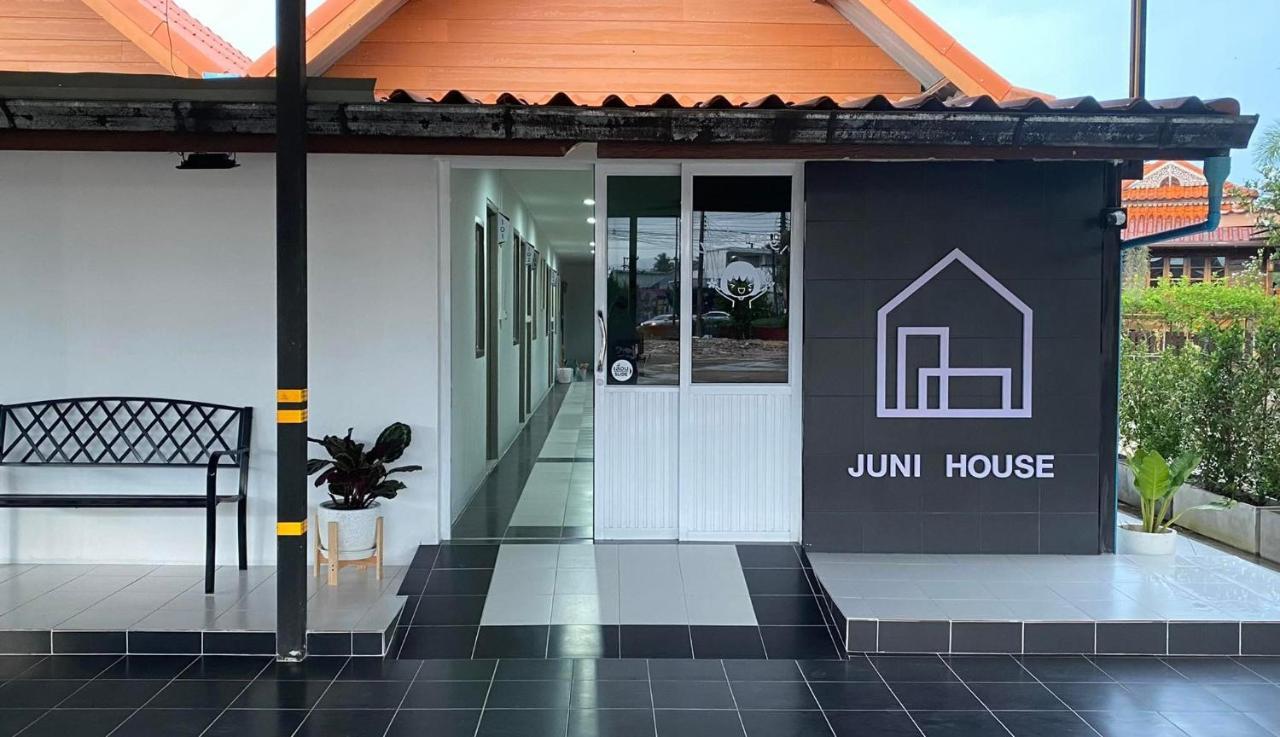 Juni House Chumphon B&B 외부 사진