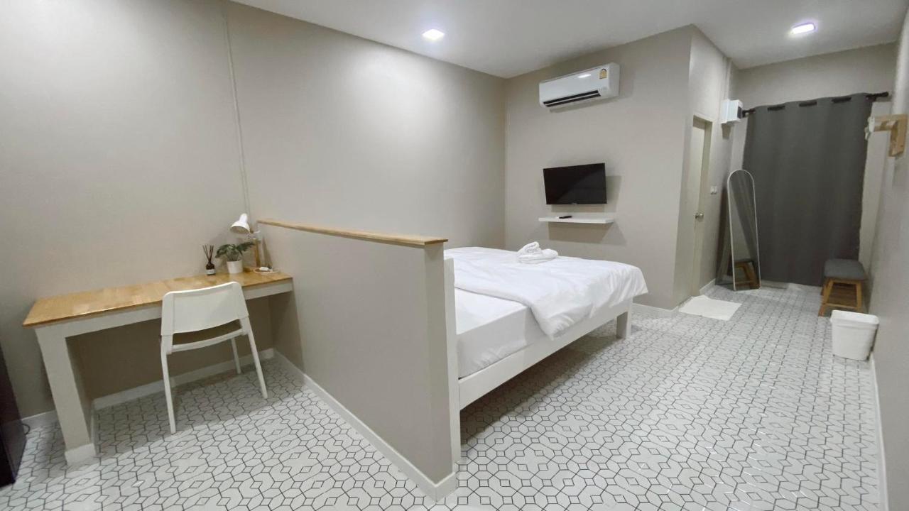 Juni House Chumphon B&B 외부 사진