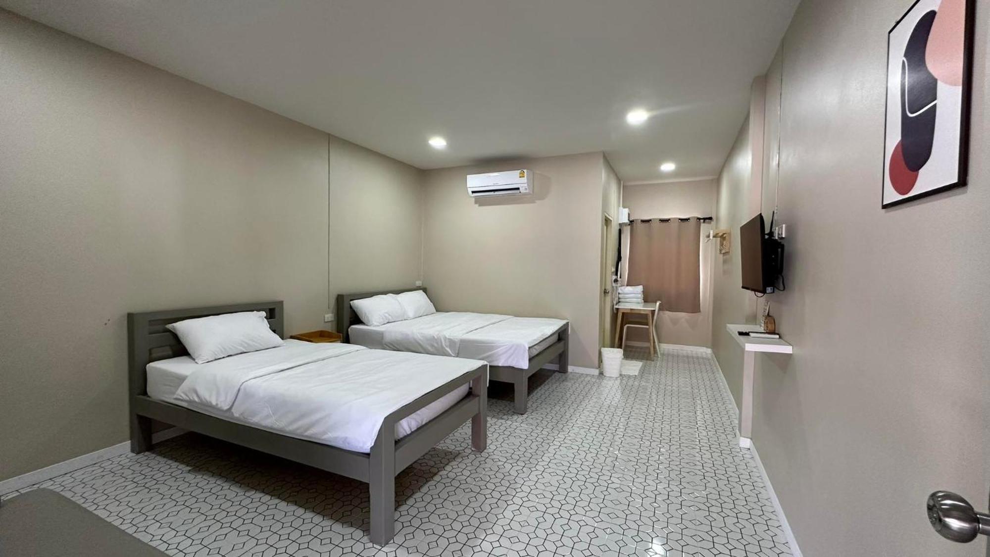 Juni House Chumphon B&B 외부 사진