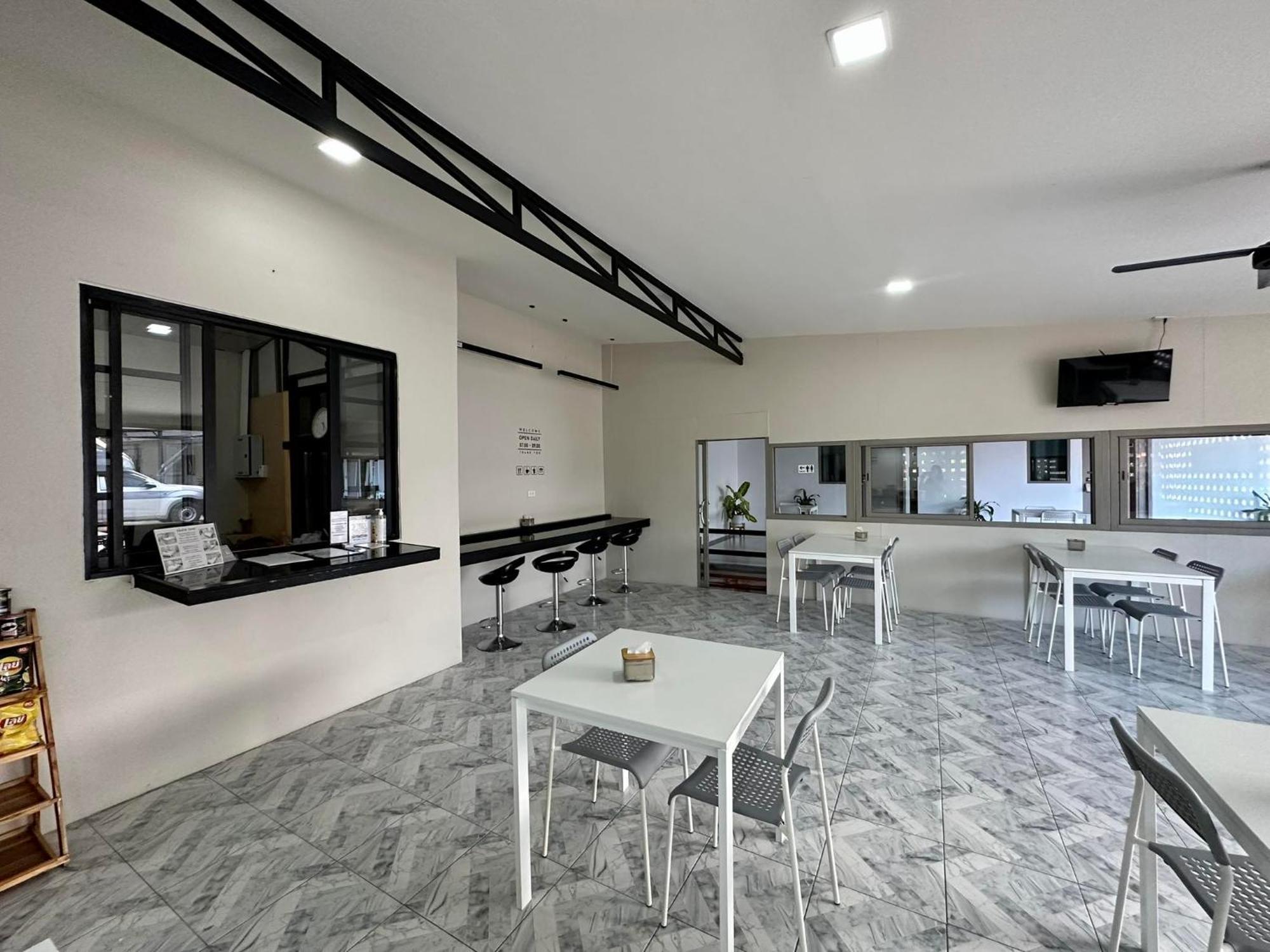 Juni House Chumphon B&B 외부 사진
